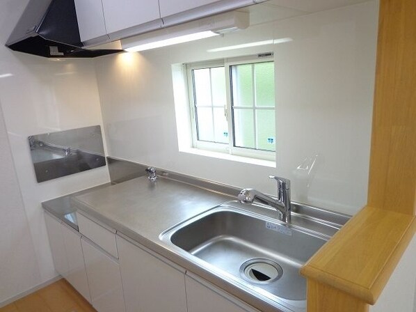 クローバーハウスの物件内観写真